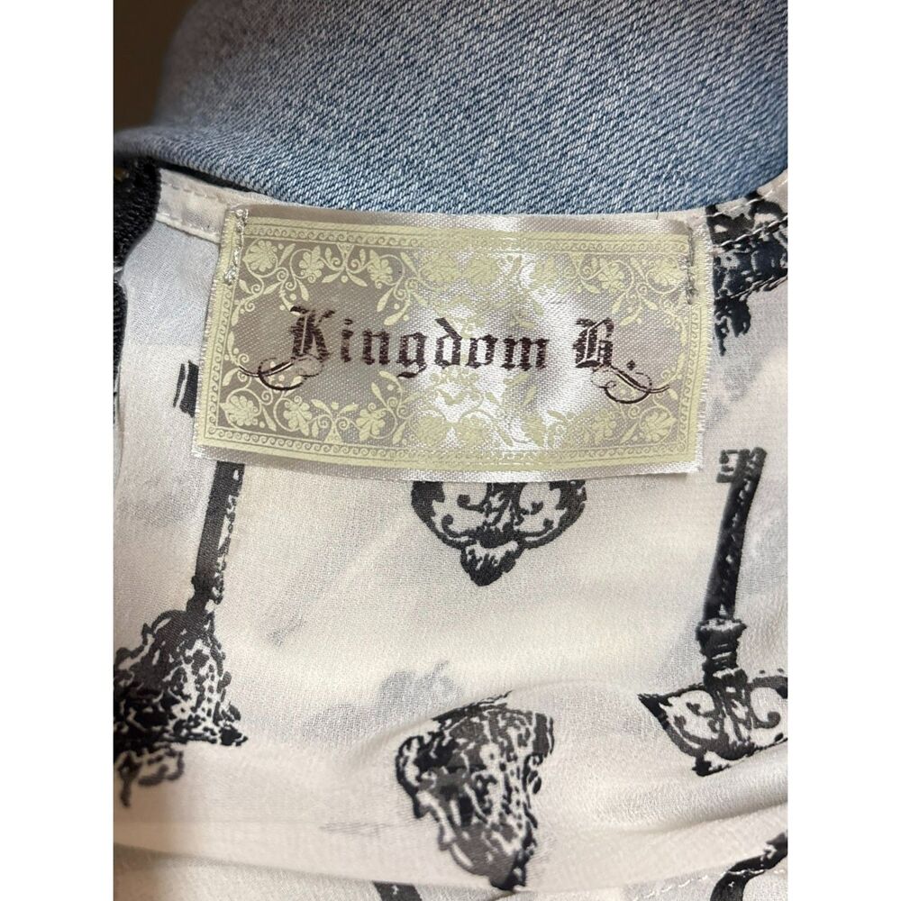 Kingdom White Chiffon Blouse with Keys Print Front Knot SM - Picture 4 of 4
